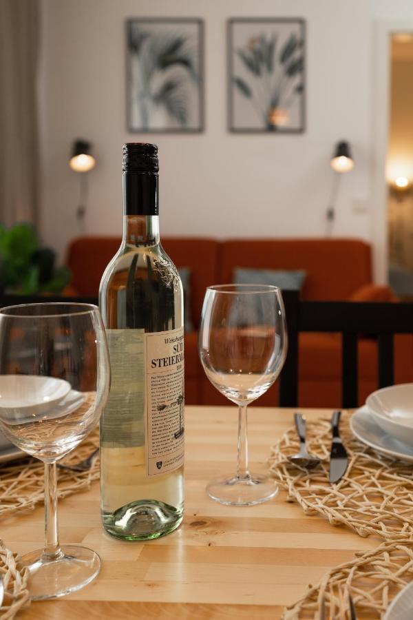 Fresh With Terrace + Free Parking