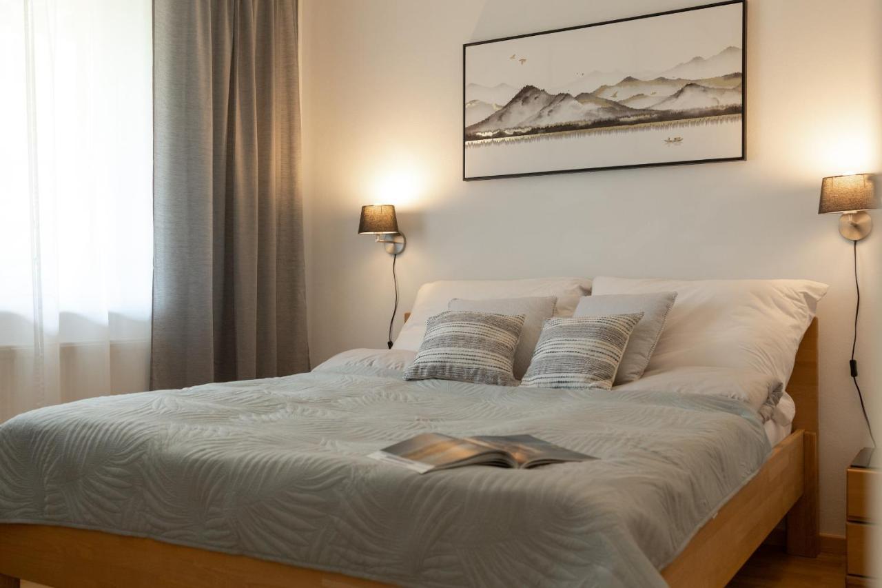 Fresh With Terrace + Free Parking Apartment Graz