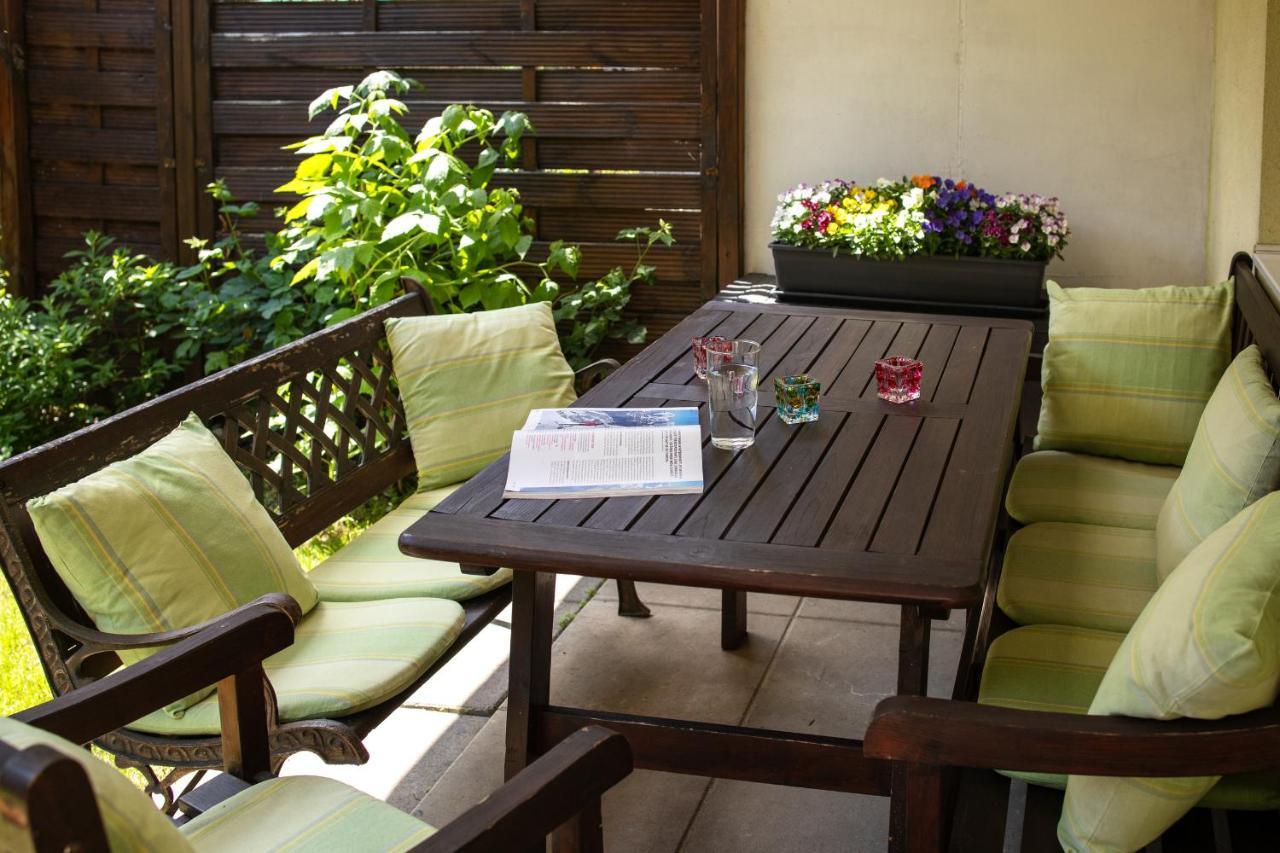 Fresh With Terrace + Free Parking Apartment Graz